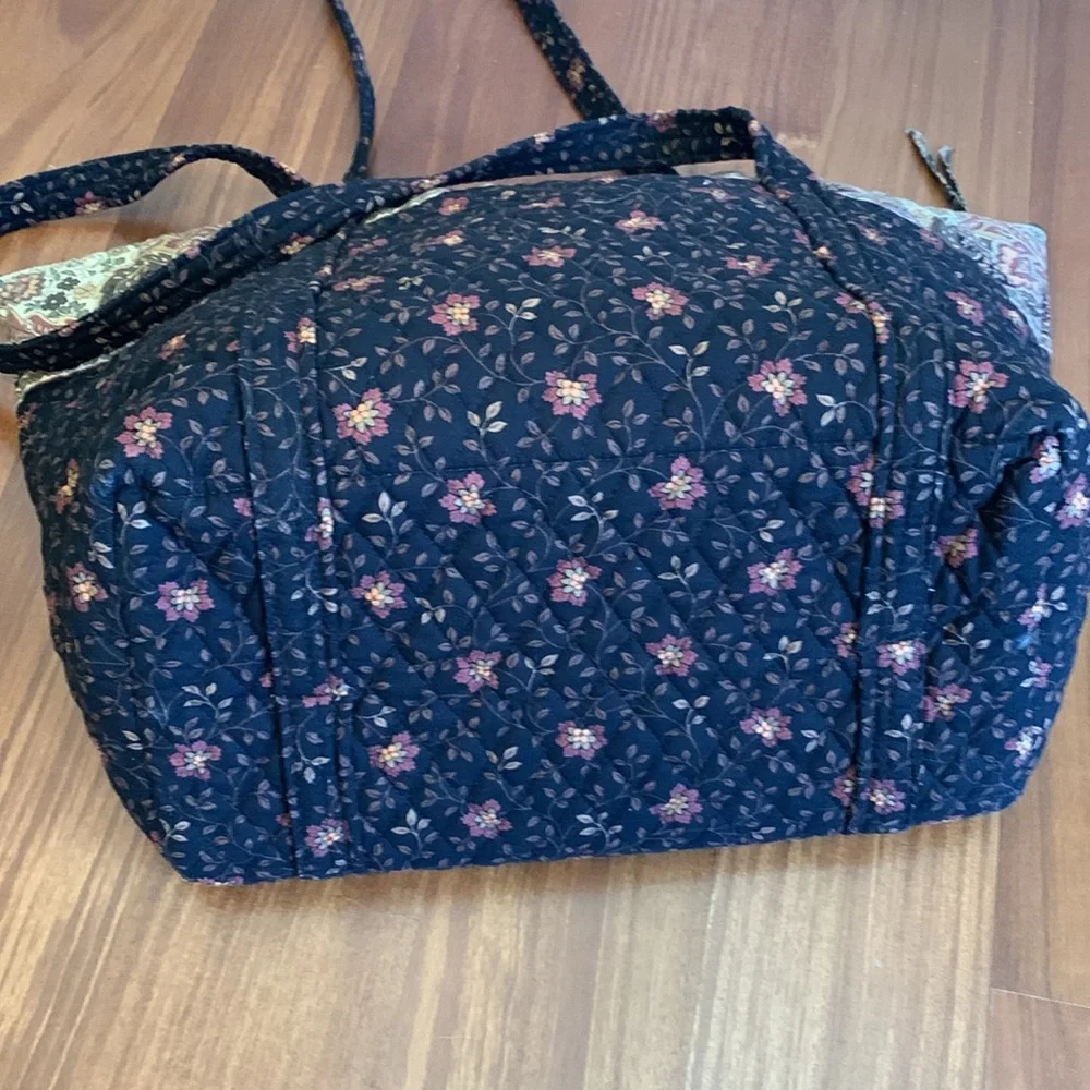 Large Vera Bradley Seven Pocket Tote Bag - Picture 5 of 8